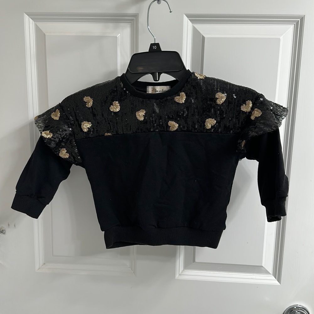 Black and gold Sequin Sweatshirt 3t